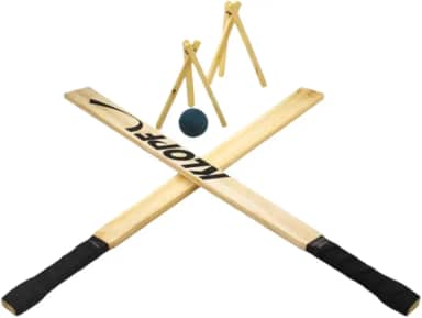 Kit Jogo de Betes com 2 Tacos de Madeira, 2 Casinhas e 1 Bola 4002 Klopf Brincadeira Esportes Atividades Bet Tacobol