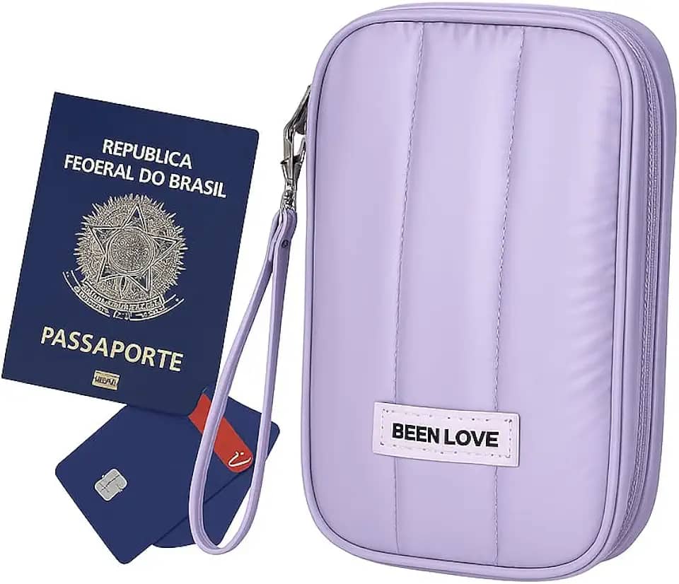 Carteira Porta Passaporte Feminina Acolchoada, Design Puffer, Material Resistente e Impermeável (Lílas)