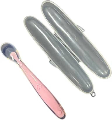 Colher de Silicone para Bebê com Estojo Rosa - Ideal para Introdução Alimentar, Suave e Flexível para Gengivas Sensíveis, Livre de BPA, Fácil de Limpar, Perfeita para Papinhas, Inclui Estojo Higiênico para Viagens e Passeios