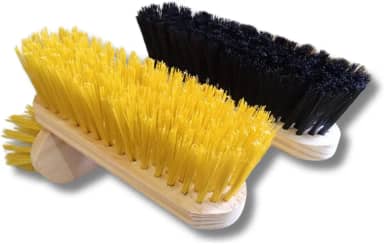 Escova para Cavalos com Cerdas Duplas Firmes e Resistentes para Limpeza e Brilho dos Pelos (PRETA)