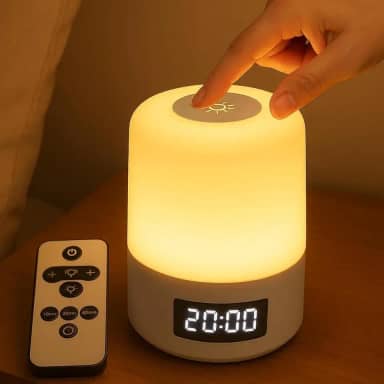 Luminária de Mesa LED Recarregável com Relógio Digital, Controle Remoto, Abajur Touch 3 Tons Iluminação 360° Portátil USB para Quarto, Escritório, Leitura, Berçário, Presente Criativo