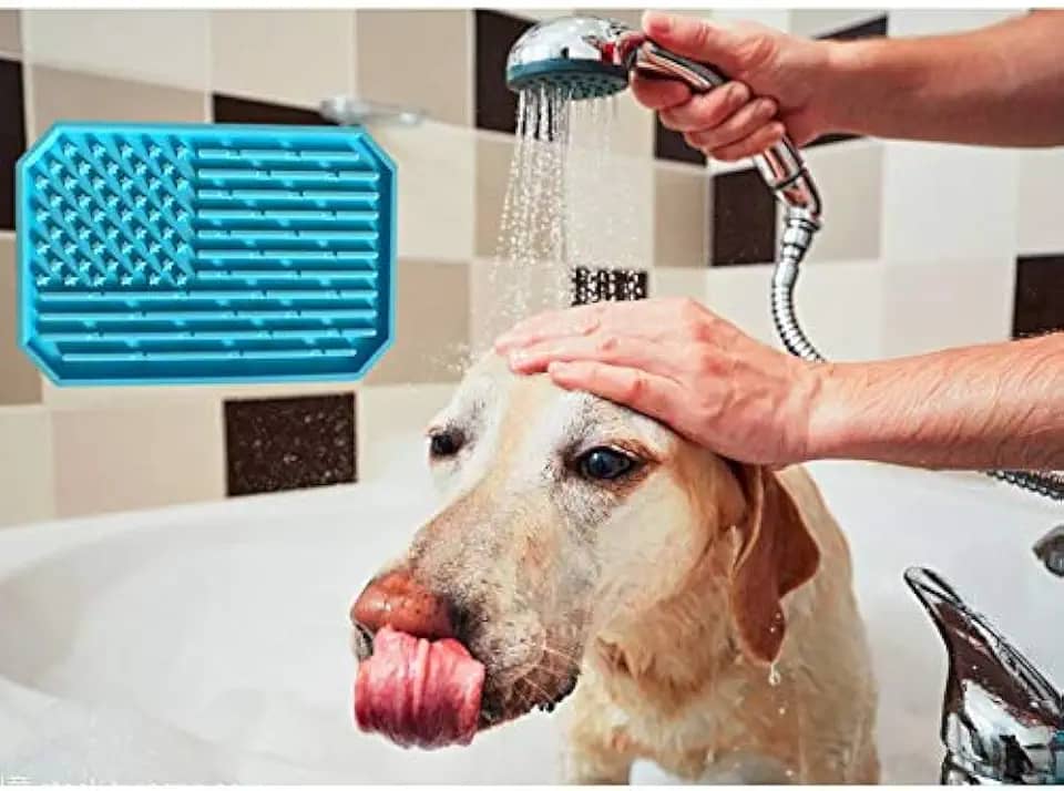 Lick Mat para lavagem de cães tapete de lamber distração divertido alimentador lento tigelas de cachorro almofadas de alimentação (azul)