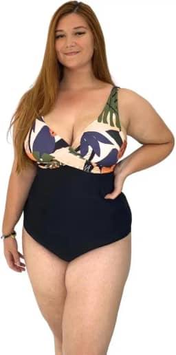 Maiô Plus Size Bojo Estampado Transpassado Disfarça Barriga Leve Compressão Comportado Com Bojo Sustentação Removível