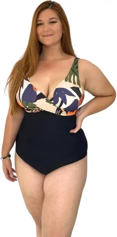 Maiô Plus Size Bojo Estampado Transpassado Disfarça Barriga Leve Compressão Comportado Com Bojo Sustentação Removível