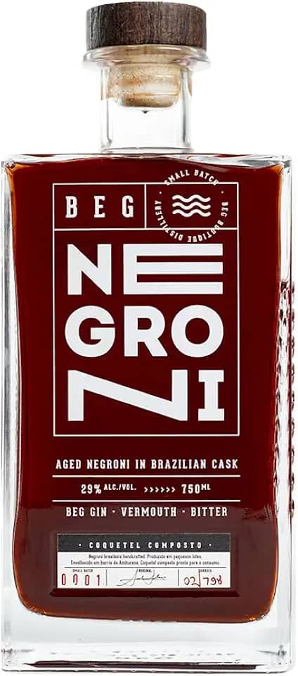 BEG - Aged Negroni 750ml – Envelhecido em Barris de Amburana (Cerejeira) - Pronto para Servir - Notas de Canela e Baunilha - Receita Clássico no Nome, Inédito no Sabor - Mais Aroma e Sabor