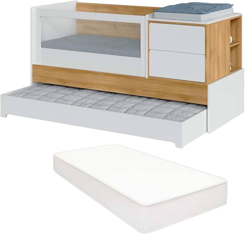 Berço Multifuncional com Cômoda Acoplada e Cama Auxiliar Colchão Padrão Americano Sol e Mar Transformável em Cama de Solteiro e Escrivaninha MDF e Laca UV Divicar (Branco/Carvalho Treviso)