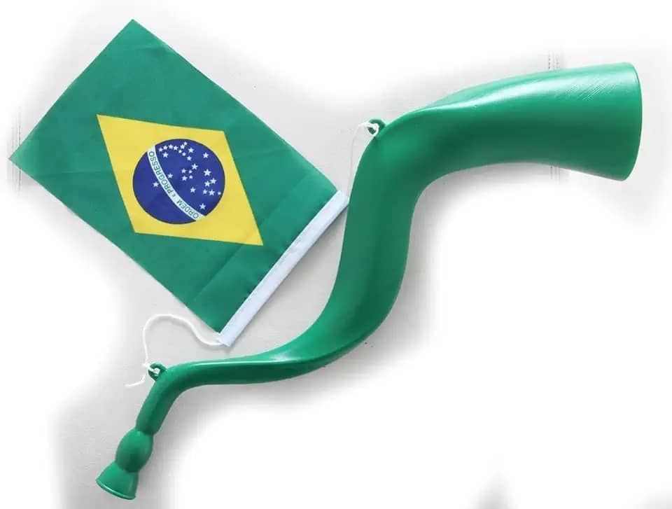 CORNETA COM BANDEIRA-U