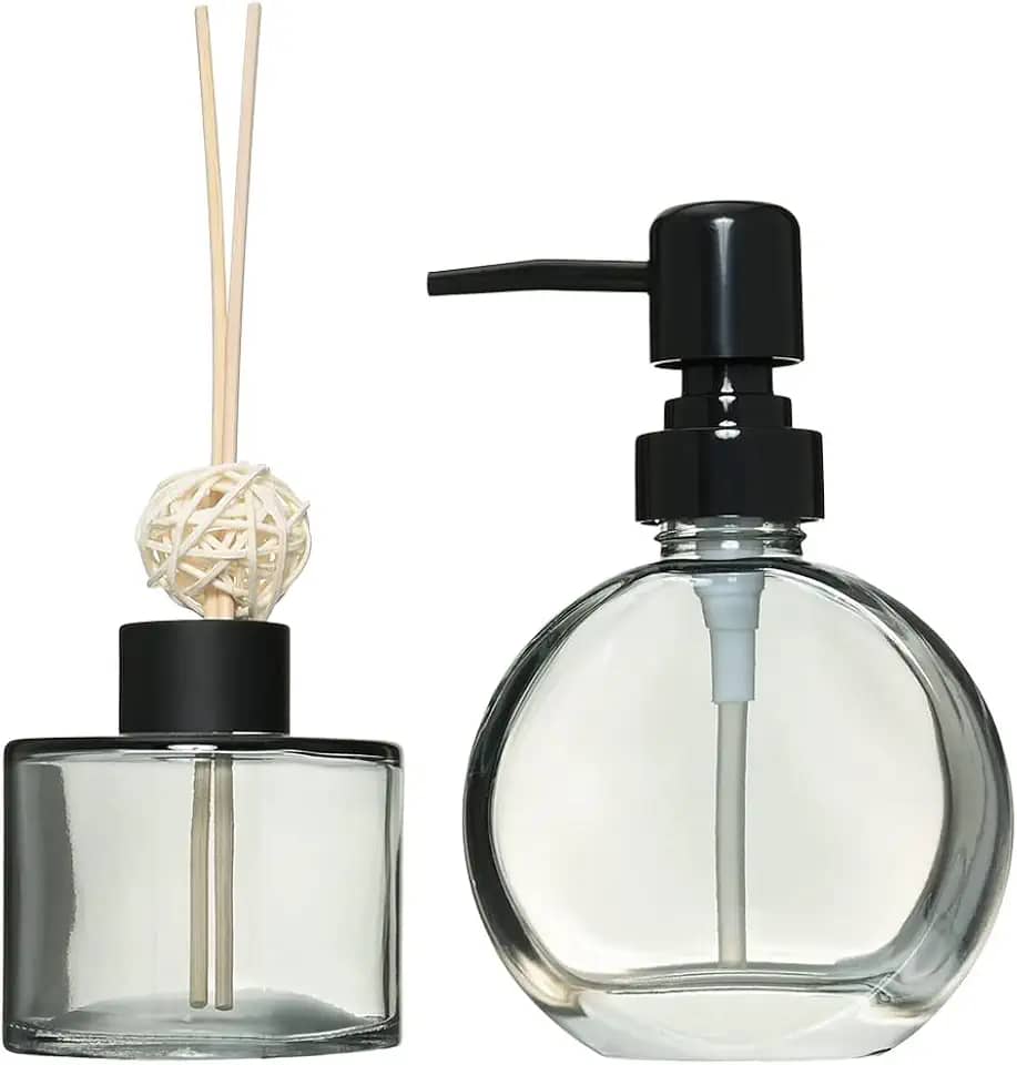Mimo Style Jogo De Dispenser de Sabão Líquido (160ml) e Recipiente Difusor Aromático (140ml) Clear. Nosso Conjunto É Feito de Vidro e Polipropileno. Perfeito Para Deixar Seu Banheiro Mais Cheiroso