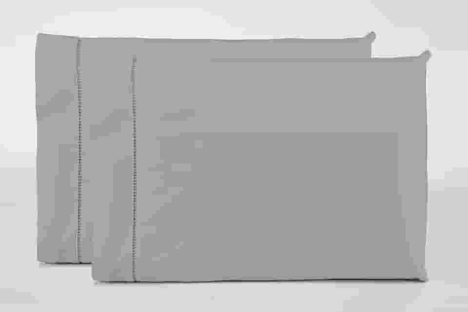 Kit 2 Fronhas Avulsas Percal 400 Fios Ponto Palito 100% Algodão (Cinza)