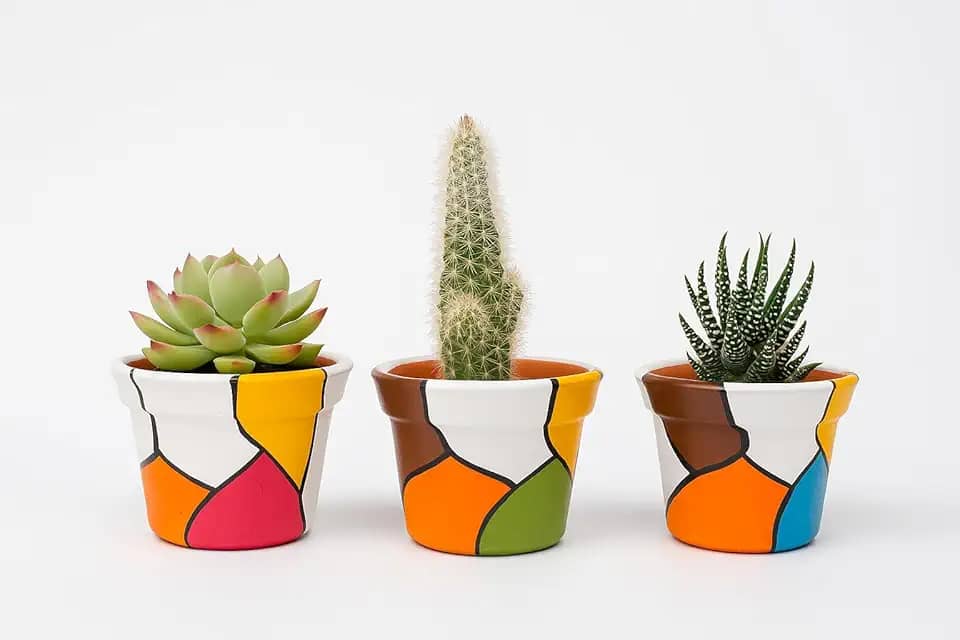 Kit 3 Vasos de Cerâmica Pintados à Mão – Design Abstrato Colorido para Suculentas e Cactos