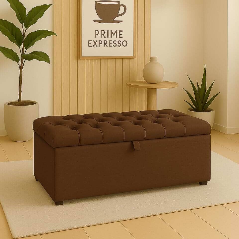Puff Baú Pé De Cama 90 Cm Sued Capitone Armazenamento Quarto Decorativo Confortável(Marrom,Tampa Capitonê 4 cm De Altura)