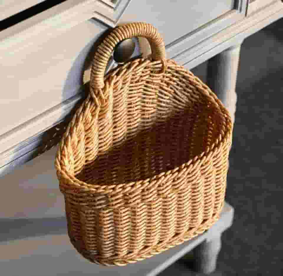 Cesta de Vime Natural com Alça, Artesanal, Decorativo para Frutas, Flores e Utensílios.