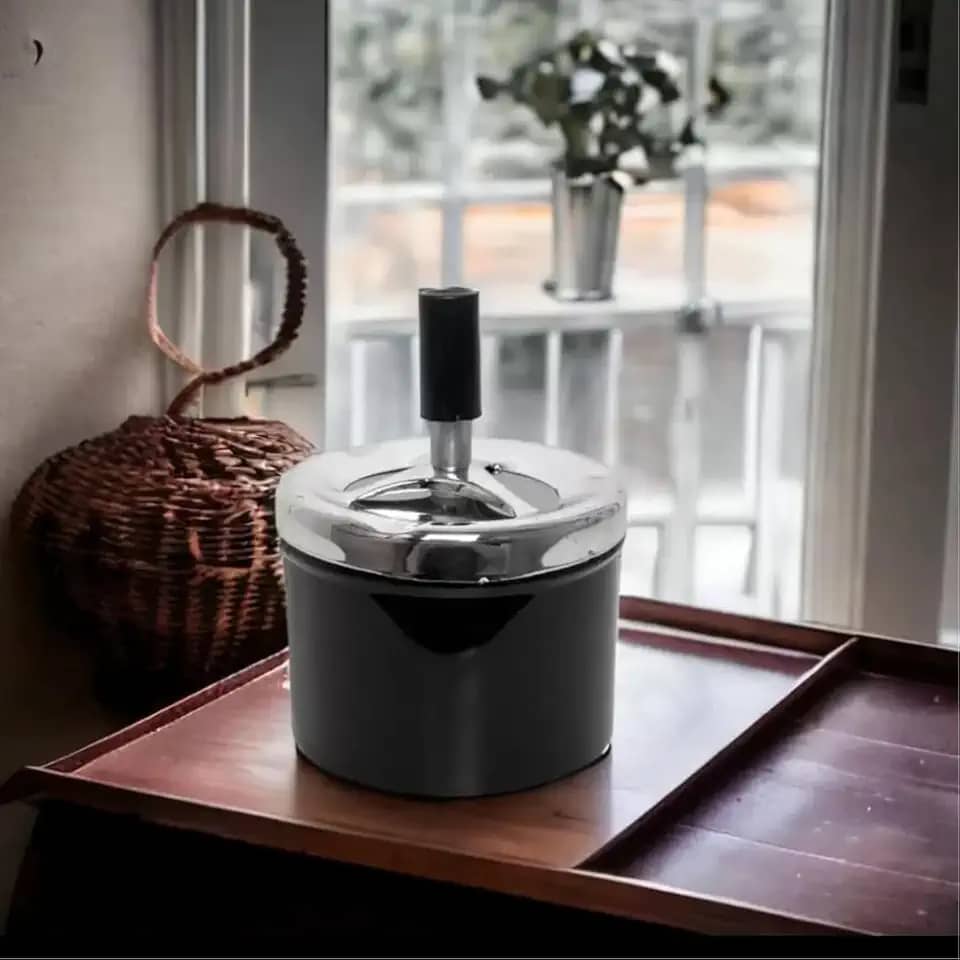 Cinzeiro Com Tampa Giratória Antiodor Cores - Cinzeiro Metal (Preto)