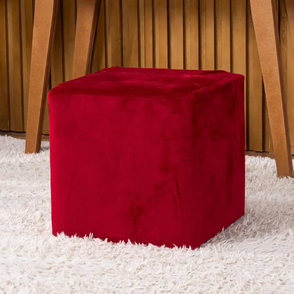 Capa de Puff Quadrado Avulsa Lisa Ajustável com Elástico - Tecido Veludo Suede Decoração Banquinho Luxo Para Sala Quarto Pufe Banco Protetor Banqueta Centro (Vermelho)
