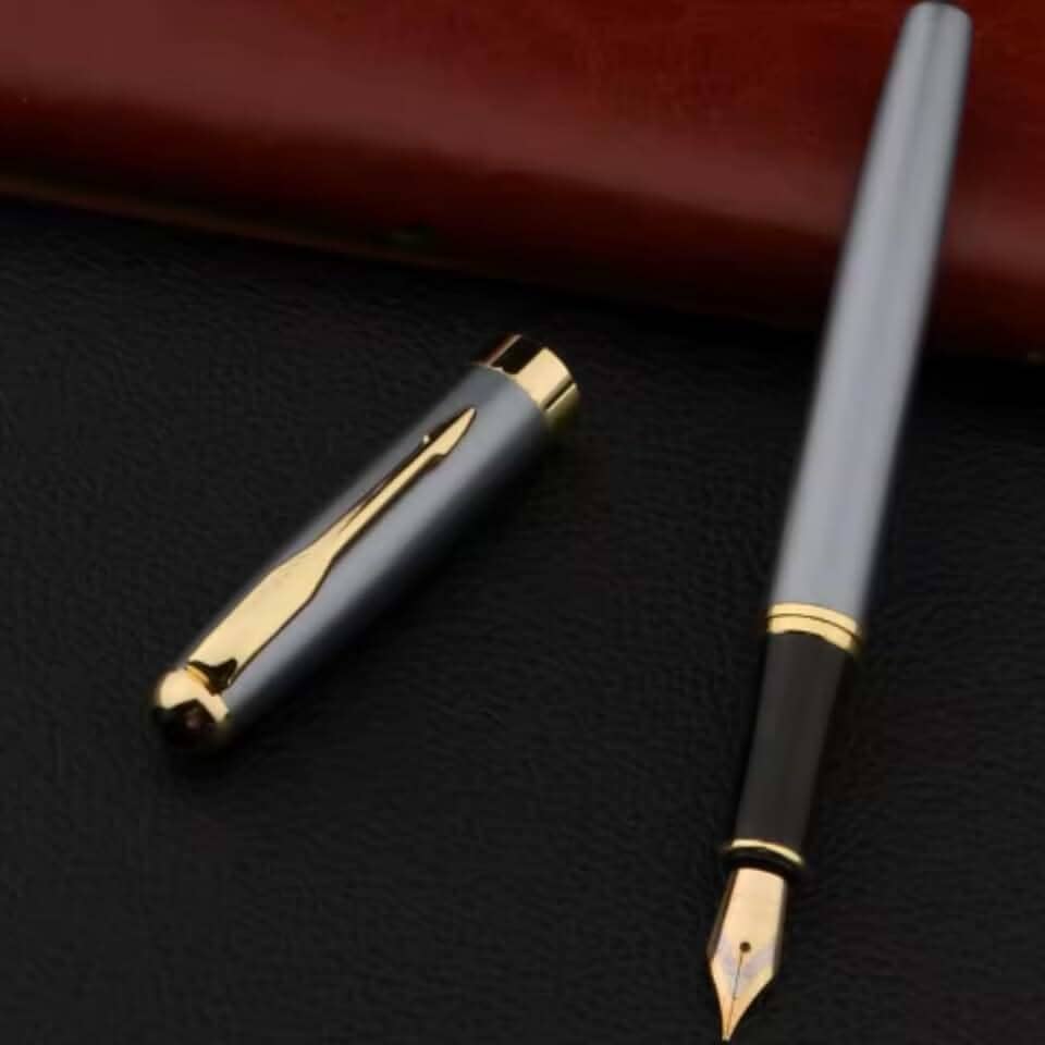 Caneta Fina Tinteiro Pena Luxo Presente PRATA - Com Tinta (Recarga 3ml) COM CAIXA PARA PRESENTE COM FECHO EM ÍMÃ - IMANTADA