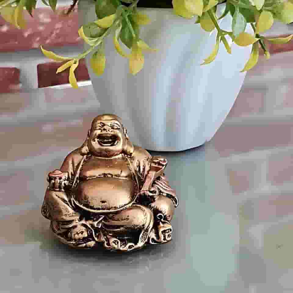 Buda Chinês Sorridente Fortuna Riqueza Dourado Resina 5 Cm