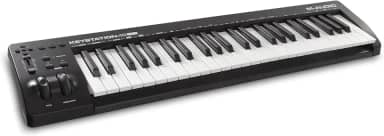 M-Audio Keystation 49 MK3 - Controlador de Teclado MIDI USB com Ação de Sintetizador, 49 Teclas, Controles Atribuíveis, Rodas de Pitch e Modulação e Software Incluído
