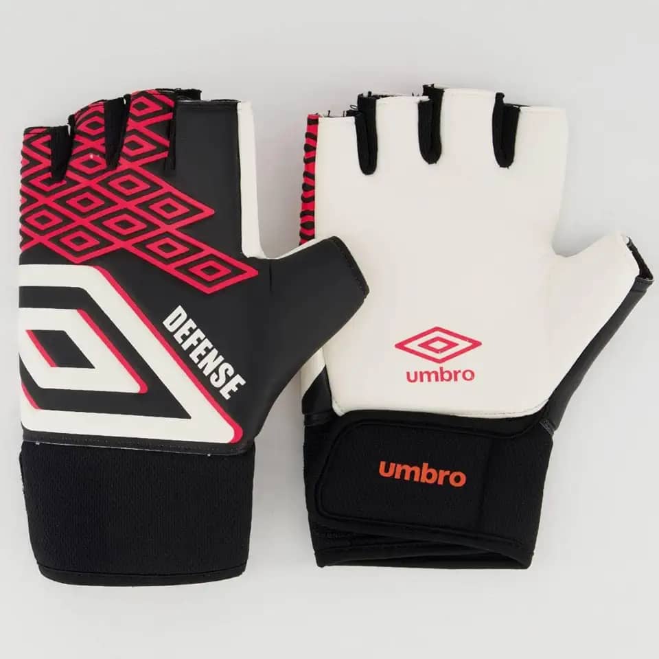 Luva Umbro Goleiro Defense Futsal Preta