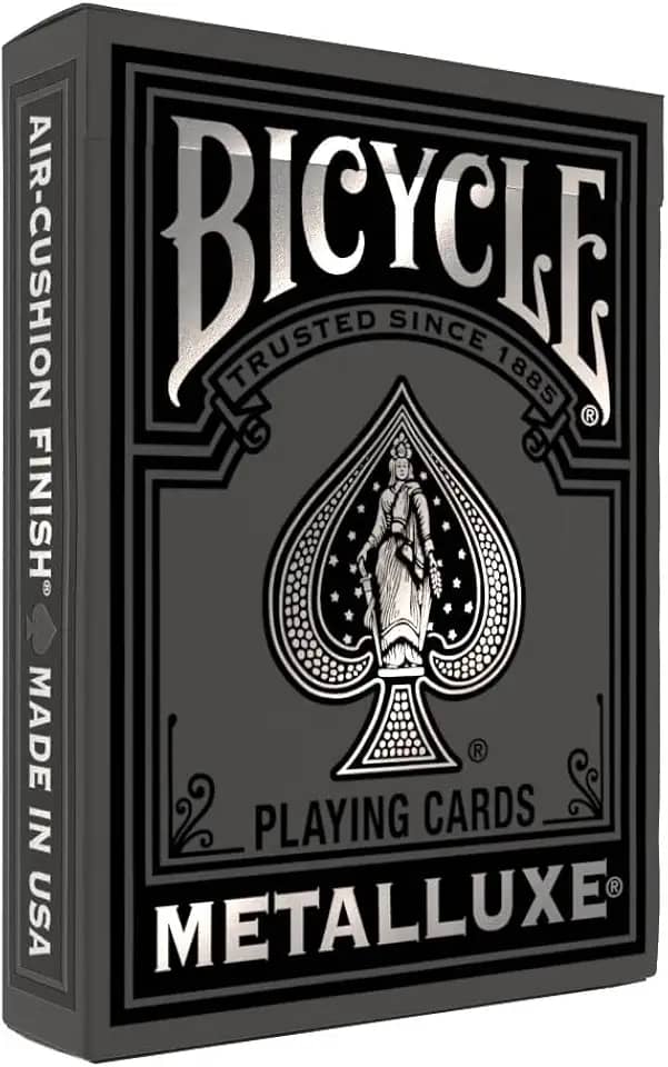 Bicycle Baralho Metalluxe preto e prateado – Deck metálico premium – Tamanho clássico de pôquer, design de luxo colecionável, ótimo para noite de jogos, presentes e meias