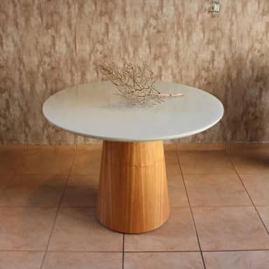 Mesa Jantar Cone Verniz Tampo Redondo Laca Com Vidro 135cm