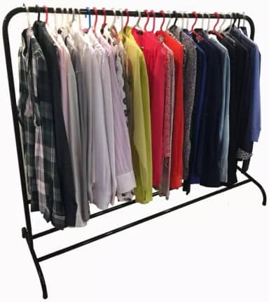 Arara para Roupas com Sapateira - 100% Aço - Suporta 90 Cabides - 135cm Altura (Preta)