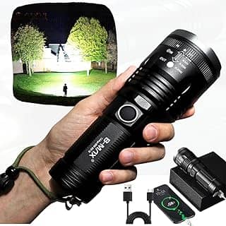 Lanterna Tática Sabre de Luz, Alcance 2 Mil Metros, LED Militar, Zoom Regulável, Recarregável USB, Função Power Bank, Resistente à Água, Compacta e Durável, Incluindo Função Estroboscópica.