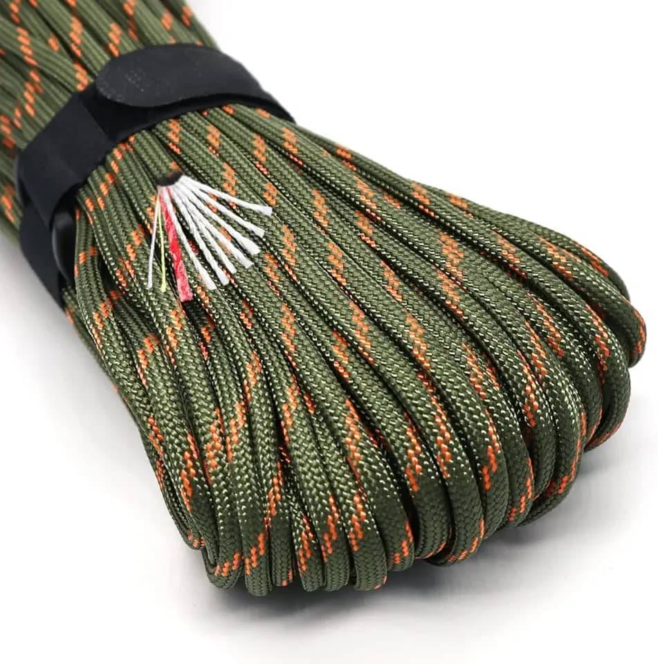 Corda de paraquedas Survival Paracord PSKOOK 100 pés Fire Starter Corda de paraquedas 7 fios Nylon com Tinder Vermelho Linha de pesca PE Fio de algodão para cordões ao ar livre, pulseiras, envoltórios