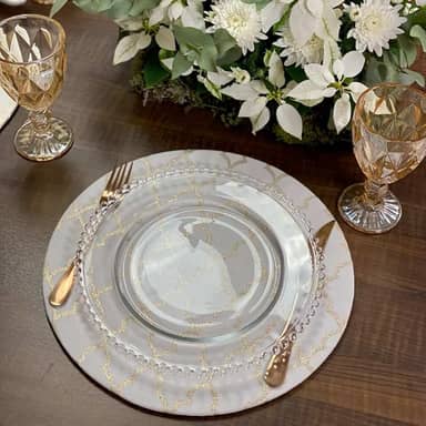 Kit Capas de Sousplat 35cm de Ano Novo Réveillon 6 Lugares (COLMEIA LUREX BRANCO E DOURADO)