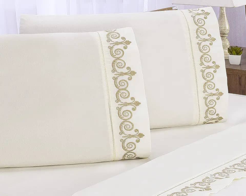 Jogo de Lençol Bordado para Cama Queen ALGODÃO 400 Fios 4 peças (ATENAS PALHA COM CAKI)