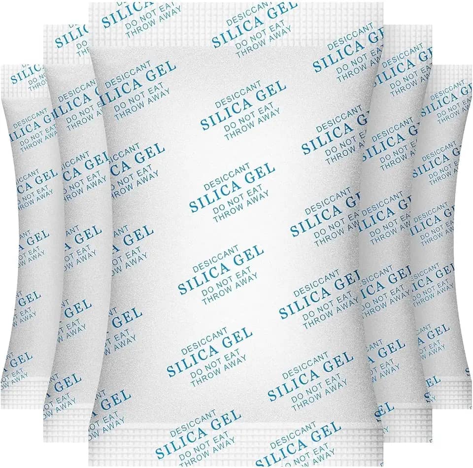 Sílica Gel Dessecante Desumidificador, 20 Sachês de 100g, Branco, para Controle de Umidade em Ambientes Fechados, Guarda-roupas e Gavetas, Sistema Passivo, Anti-Mofo