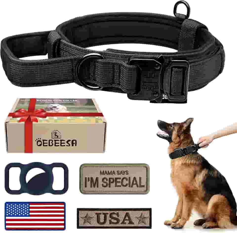 OEBEESA Coleira militar tática ajustável para cães: - Coleiras de nylon K9 com alça e fivela de metal resistente para cães médios e grandes com 3 adesivos e suporte de capa Airtag (G, preto)