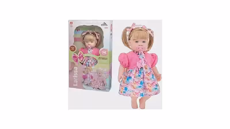 Qual a melhor boneca que fala: Frases vs Personagens?