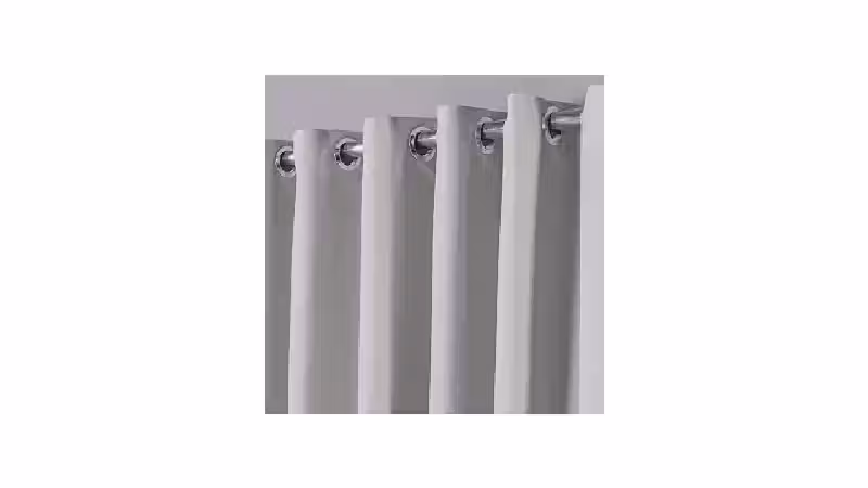 Qual a Melhor Cortina Blackout para Escurecer Quarto: Tecido vs PVC?