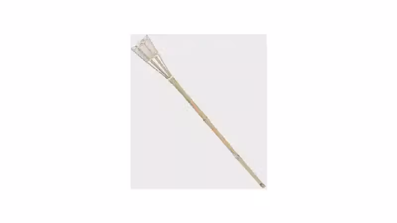 Qual a melhor tocha de bambu com citronela? Compare