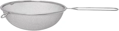 Mimo Style Peneira 18 cm Com Suporte Para Acomodação em Panelas e Travessas, Suporta Altas e Baixas Temperaturas, Material de Inox Resistente e Flexível, Fácil Manuseio, Extremamente Simples de Limpar