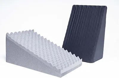 Travesseiro Triangular Anatômico Casca De Ovo Apoio Encosto Costa Leitura Antirefluxo (Preto)