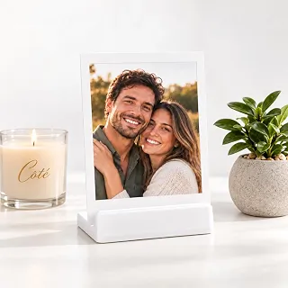 Kit 10 Porta-Retratos de Mesa para Fotos Instax e Polaroid, Suporte para Fotografias Instantâneas, Base de Plástico Branco com Encaixe para Troca de Fotos, Decoração Minimalista para Casa e Escritório