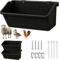 Comedouros de galinha pendurados (pacote com 2, 5 Qt) – Baldes de água e ração de aves de plástico preto durável com clipes D de metal, cabra multianimal, ovelha, pato, porco, cavalo, alimentador de