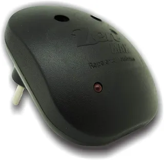 Repelente Eletrônico por Ultrassom Amicus Zen Max, Preto, 60m²