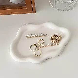 Bandeja de Joias Cloud - Organizador Decorativo com Suporte para Anéis, Porta-Brincos e Colares, Presente para o Dia dos Namorados, Branco