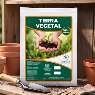 Terra Vegetal Mogifertil 20Kg Adubo Orgânico Para Jardim, Vasos e Hortas